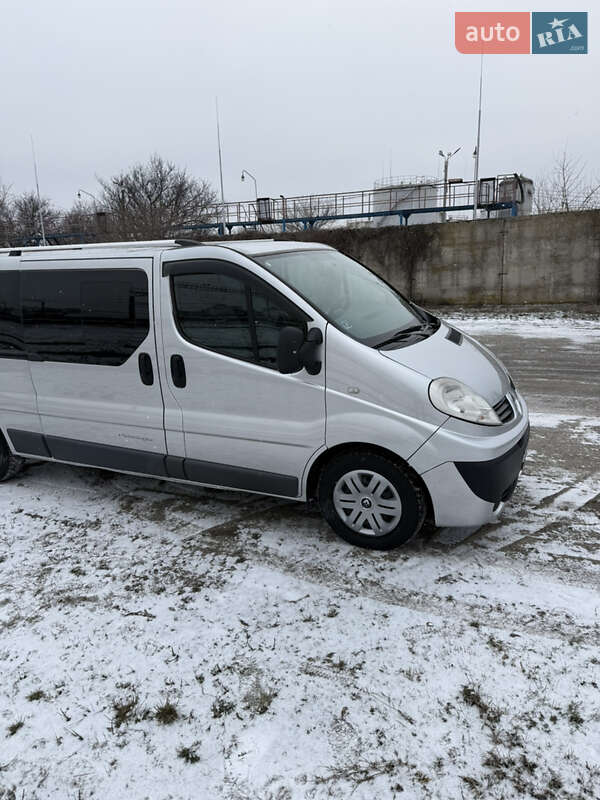 Минивэн Renault Trafic 2008 в Миргороде