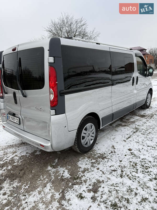 Минивэн Renault Trafic 2008 в Миргороде