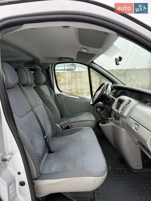 Минивэн Renault Trafic 2008 в Миргороде