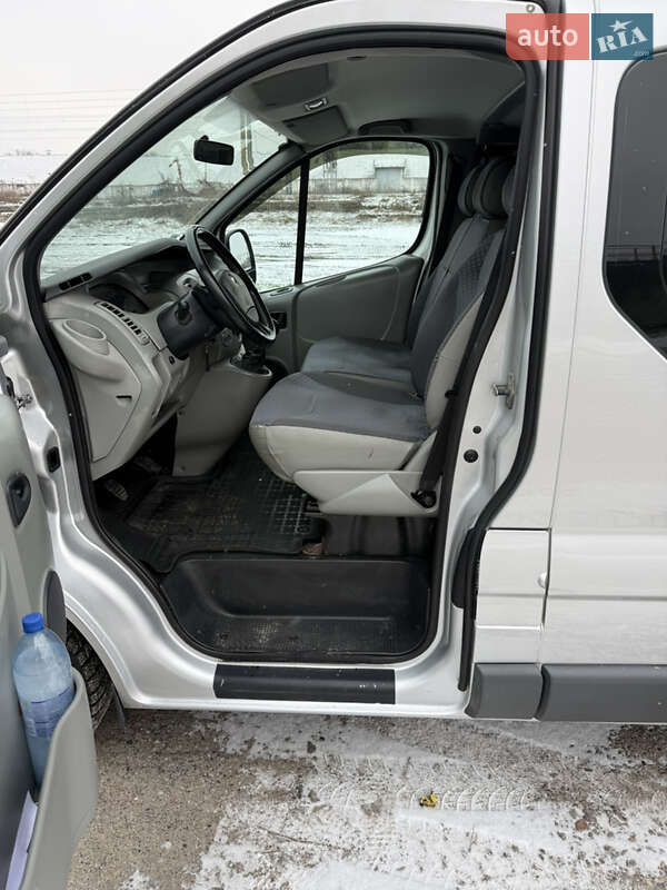 Минивэн Renault Trafic 2008 в Миргороде