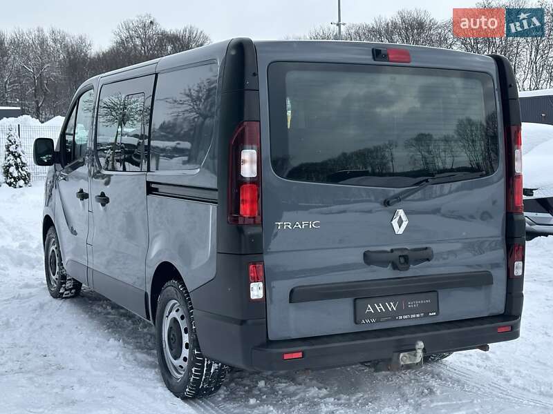 Грузопассажирский фургон Renault Trafic 2021 в Львове