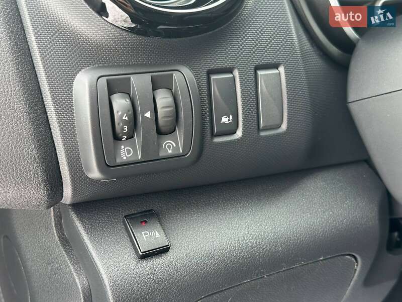 Грузопассажирский фургон Renault Trafic 2021 в Львове