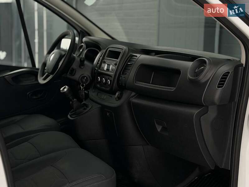 Минивэн Renault Trafic 2021 в Дубно