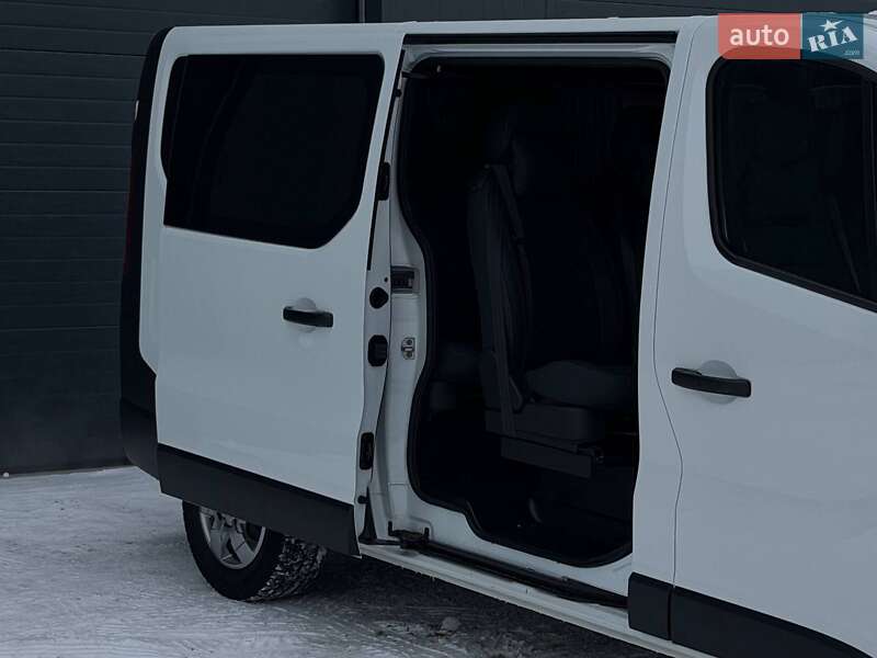 Минивэн Renault Trafic 2021 в Дубно