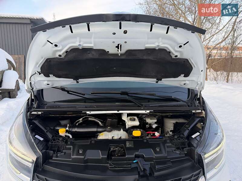 Минивэн Renault Trafic 2020 в Дубно