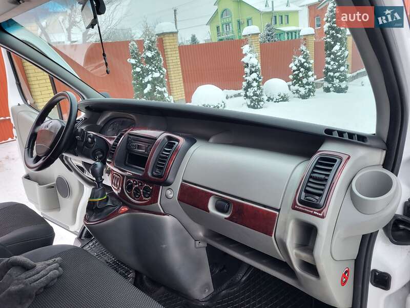 Минивэн Renault Trafic 2006 в Хмельницком