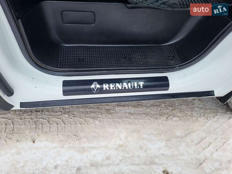 Минивэн Renault Trafic 2006 в Хмельницком