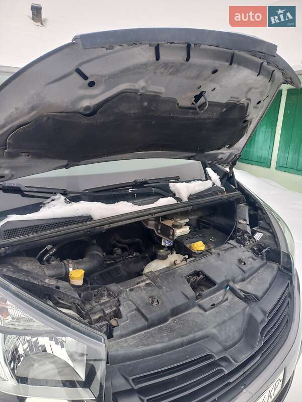 Минивэн Renault Trafic 2015 в Рава-Русской фото 15 Минивэн Renault Trafic 2015 в Рава-Русской