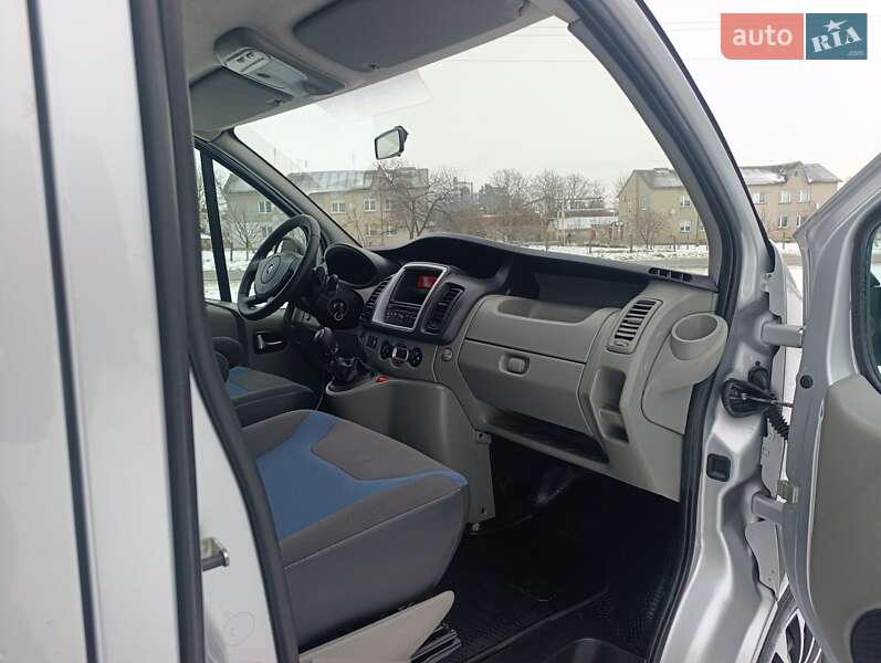Минивэн Renault Trafic 2013 в Дубно