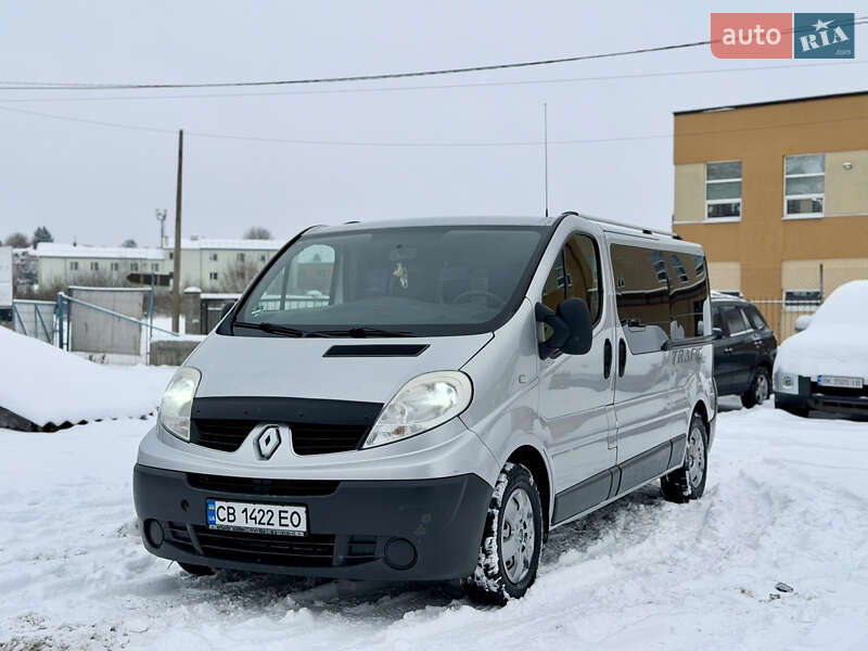 Минивэн Renault Trafic 2011 в Ровно