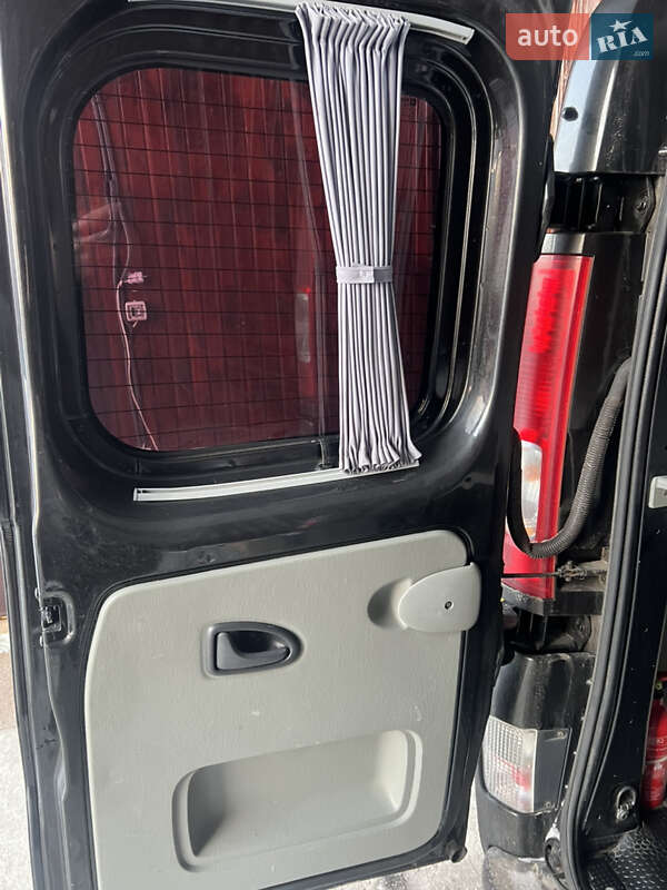 Минивэн Renault Trafic 2008 в Переяславе