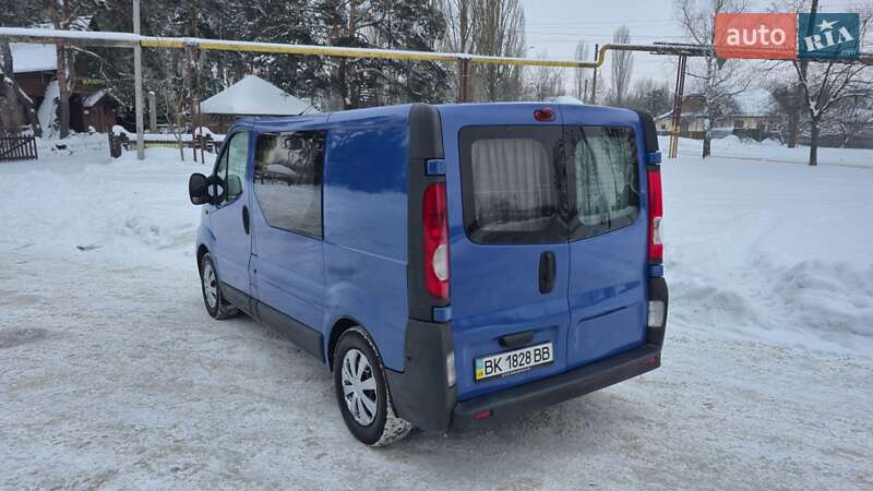 Минивэн Renault Trafic 2007 в Коростене