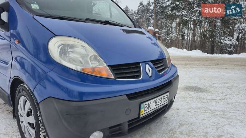Минивэн Renault Trafic 2007 в Коростене