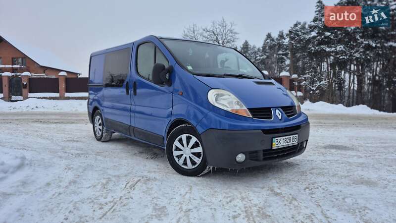 Минивэн Renault Trafic 2007 в Коростене