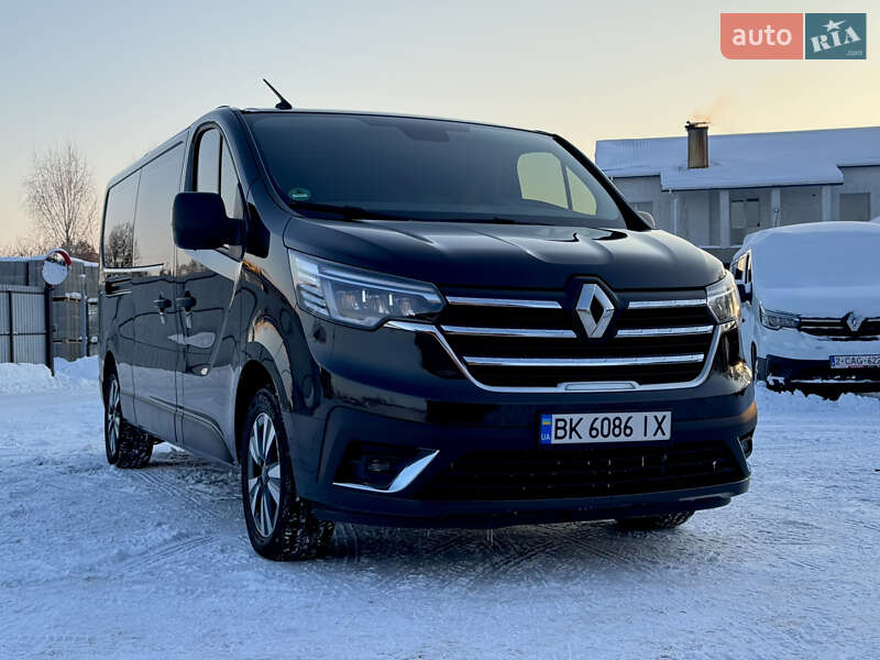 Минивэн Renault Trafic 2022 в Дубно
