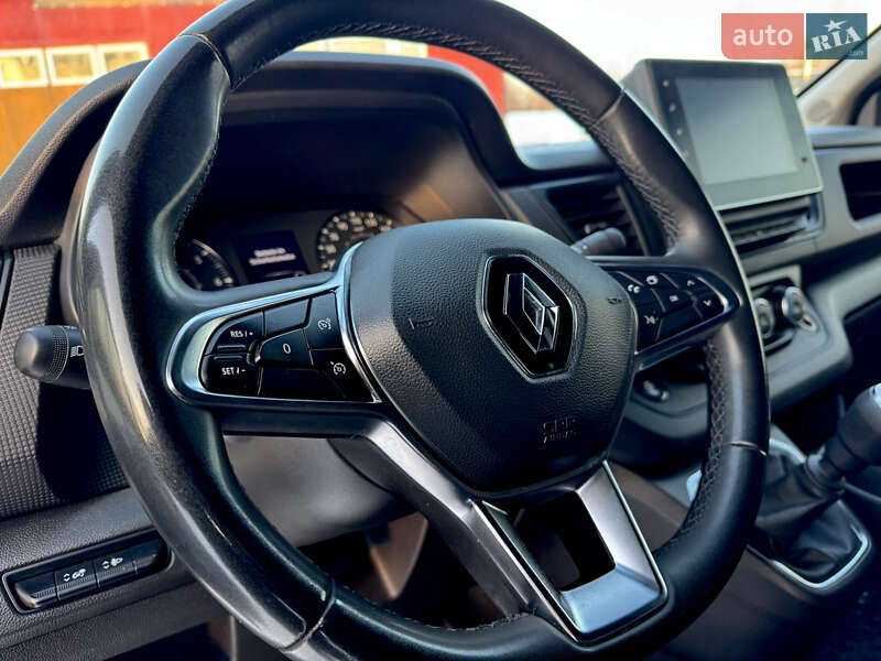 Минивэн Renault Trafic 2022 в Дубно