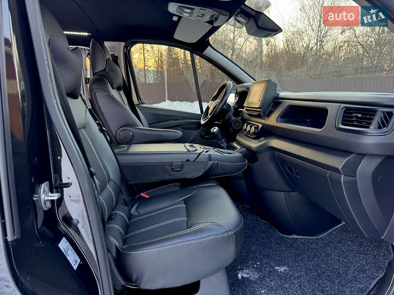 Минивэн Renault Trafic 2022 в Дубно