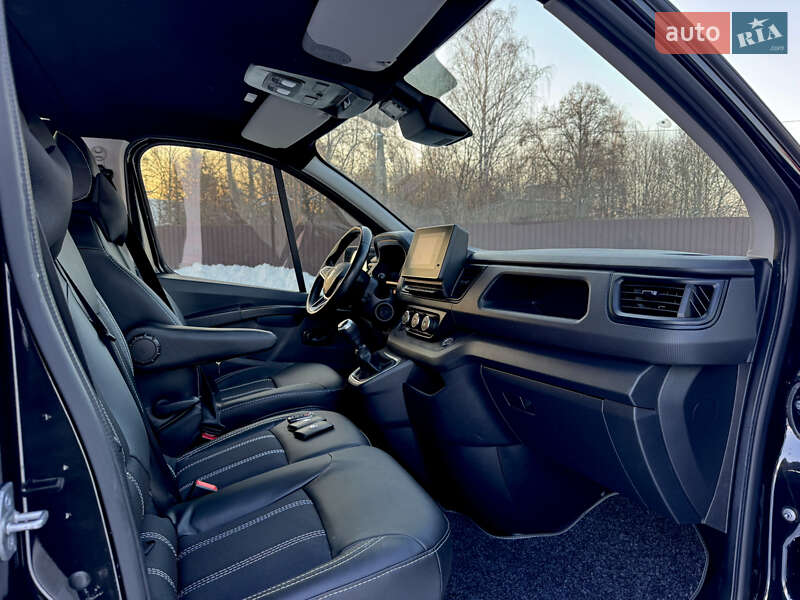 Минивэн Renault Trafic 2022 в Дубно