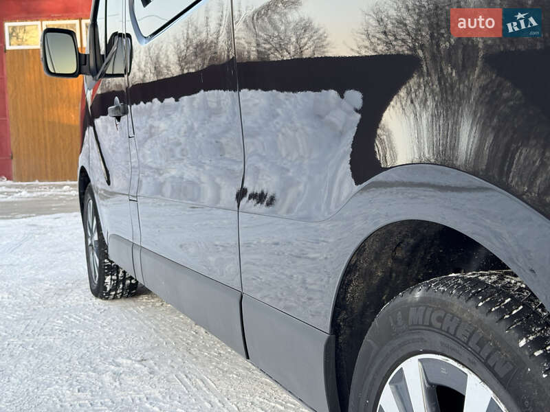 Минивэн Renault Trafic 2022 в Дубно