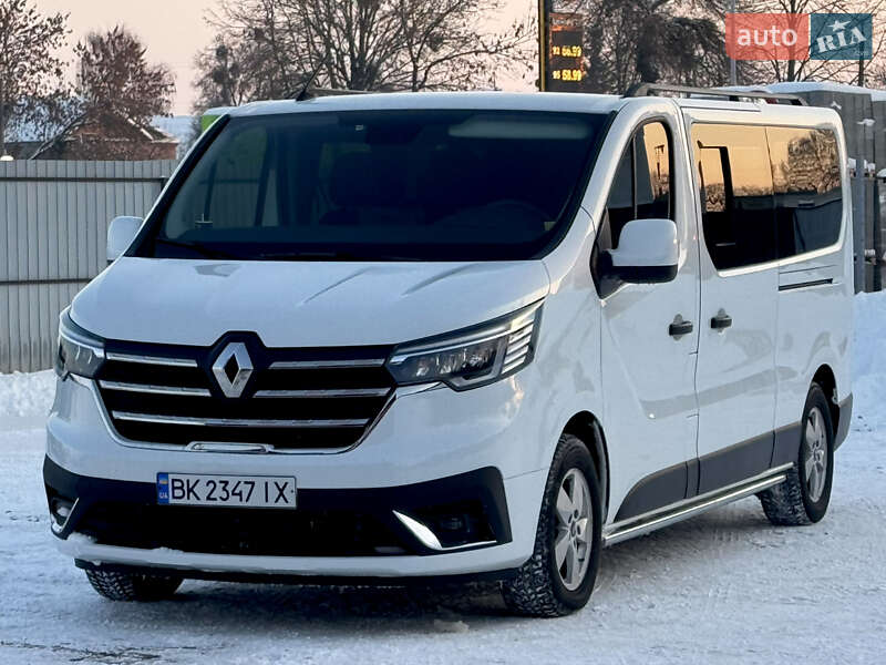 Минивэн Renault Trafic 2022 в Дубно