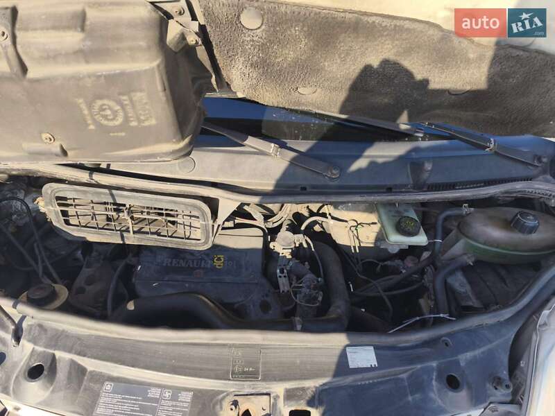 Минивэн Renault Trafic 2003 в Калуше