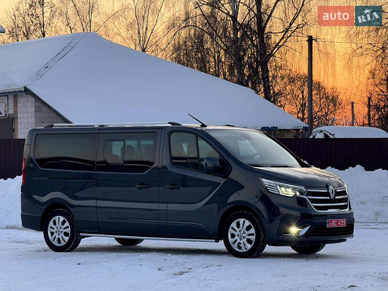 Минивэн Renault Trafic 2022 в Дубно