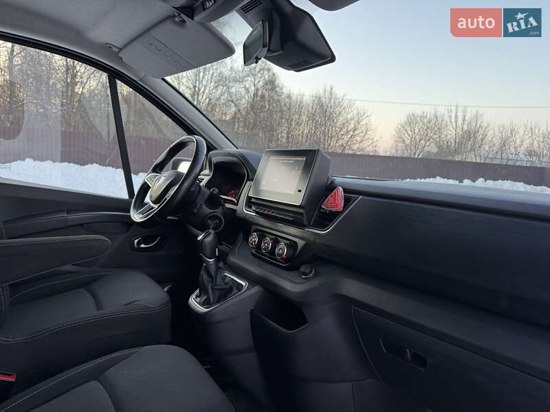 Минивэн Renault Trafic 2022 в Дубно