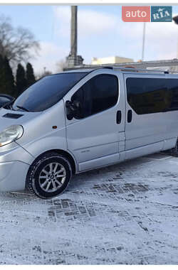 Мінівен Renault Trafic 2007 в Царичанці