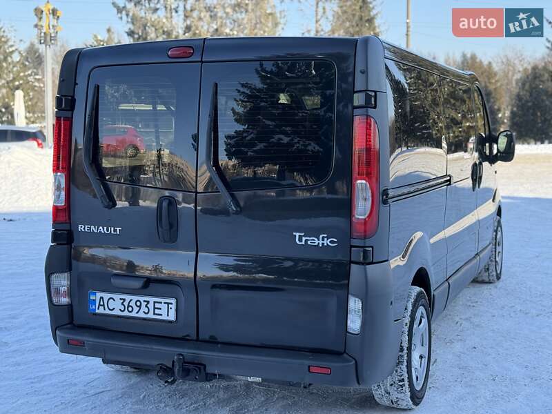 Минивэн Renault Trafic 2007 в Ровно