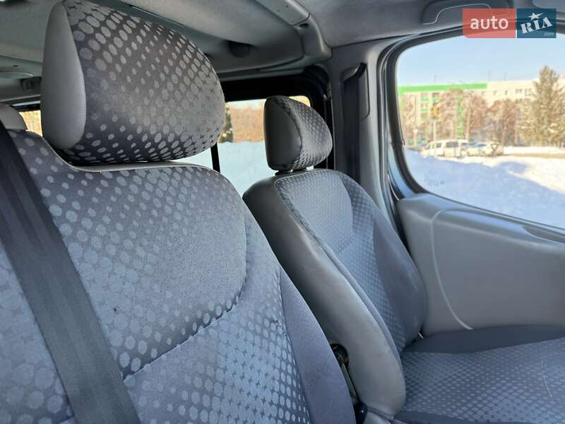 Минивэн Renault Trafic 2007 в Ровно