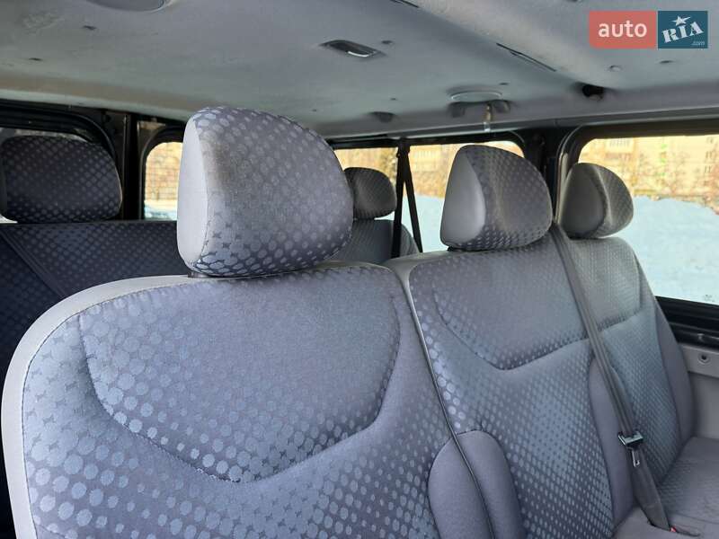 Минивэн Renault Trafic 2007 в Ровно