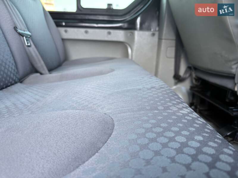 Минивэн Renault Trafic 2007 в Ровно