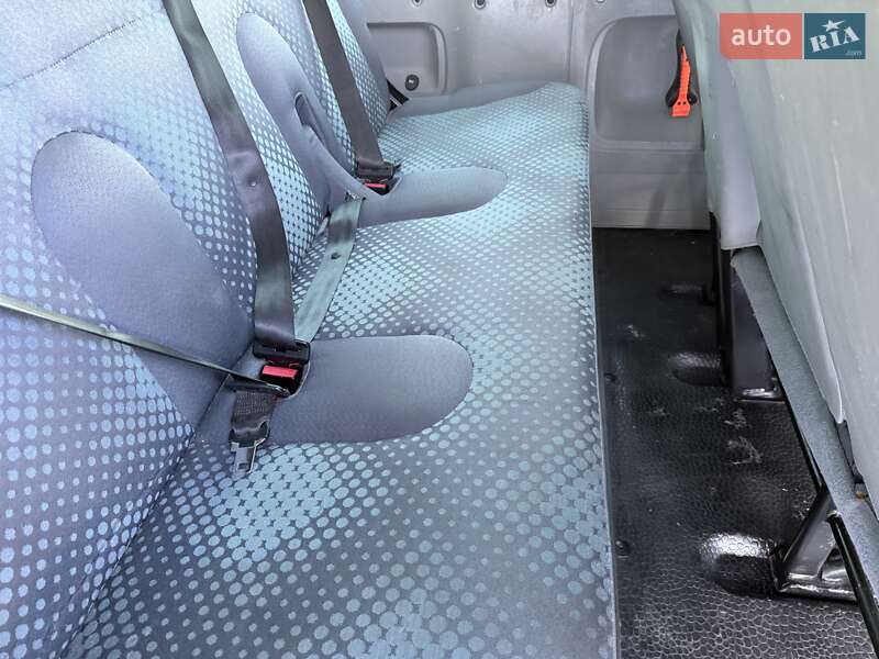 Минивэн Renault Trafic 2007 в Ровно