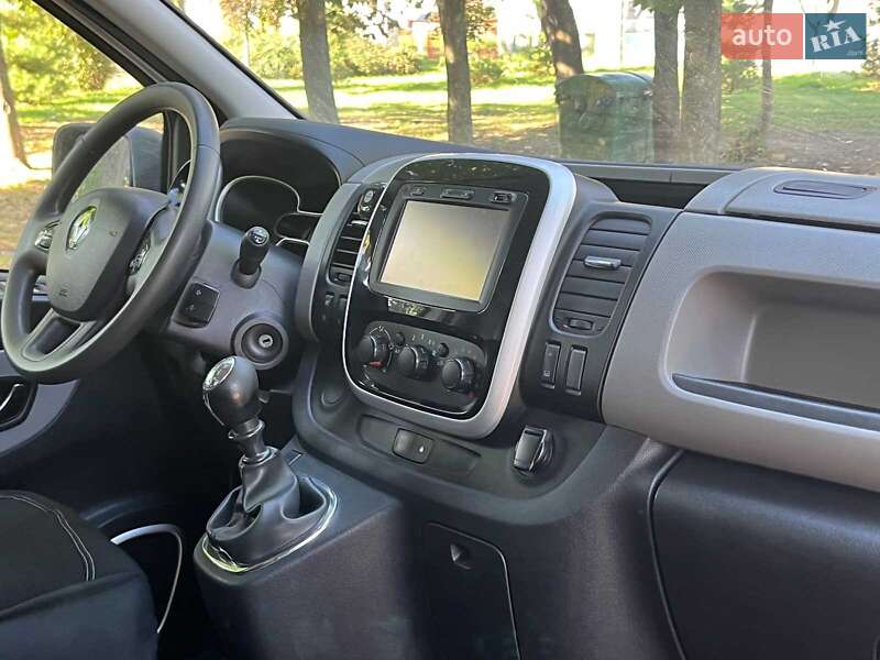 Грузовой фургон Renault Trafic 2018 в Киеве