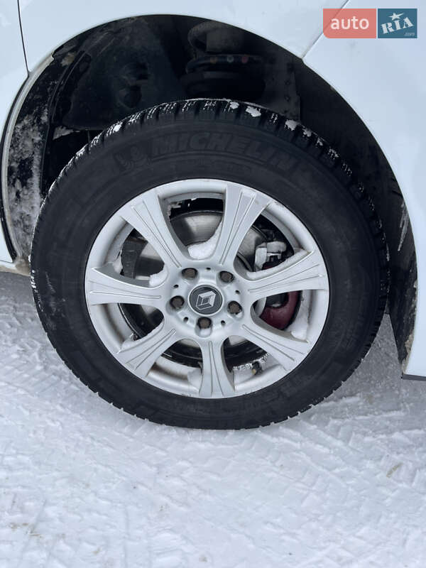 Минивэн Renault Trafic 2015 в Калуше