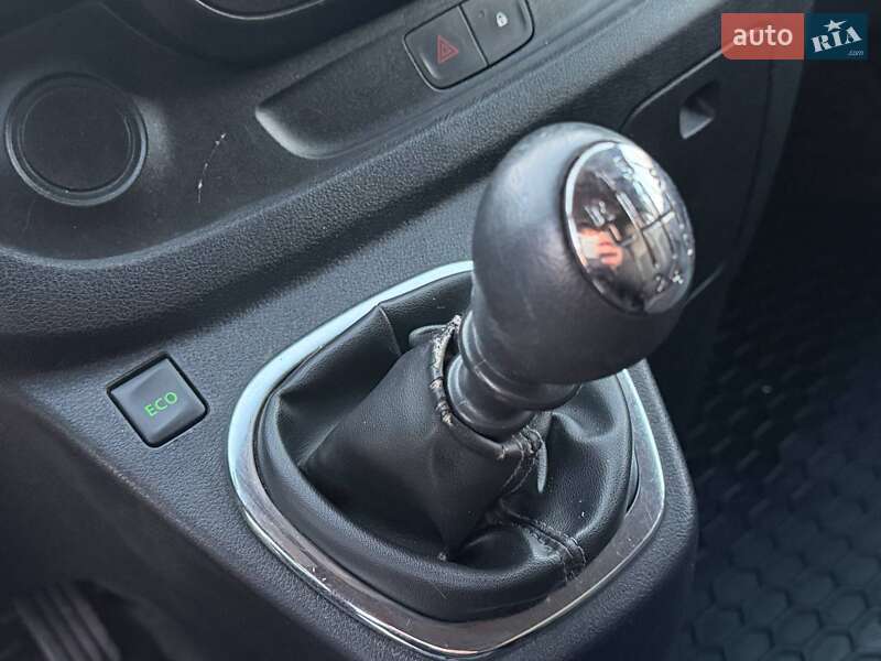 Минивэн Renault Trafic 2016 в Одессе фото 19 Минивэн Renault Trafic 2016 в Одессе