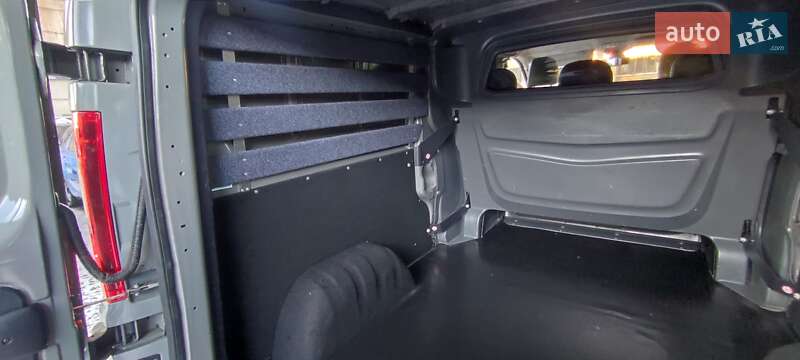 Минивэн Renault Trafic 2017 в Луцке фото 41 Минивэн Renault Trafic 2017 в Луцке