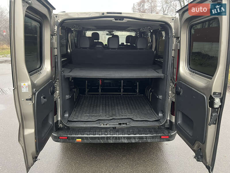 Мінівен Renault Trafic 2015 в Києві фото 25 Мінівен Renault Trafic 2015 в Києві