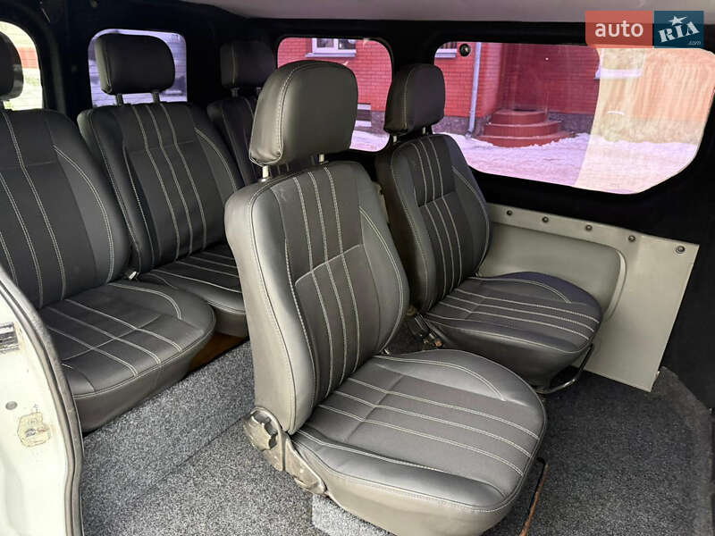 Минивэн Renault Trafic 2004 в Кременце