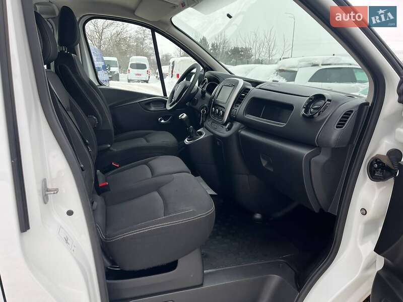 Грузопассажирский фургон Renault Trafic 2021 в Дубно