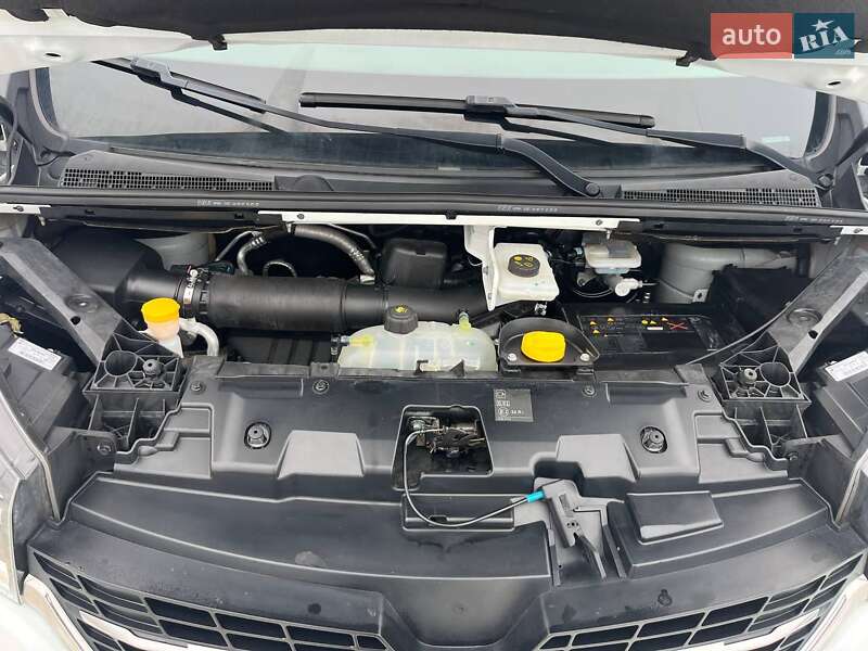 Грузопассажирский фургон Renault Trafic 2021 в Дубно