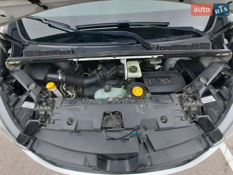 Грузовой фургон Renault Trafic 2016 в Киеве фото 16 Грузовой фургон Renault Trafic 2016 в Киеве