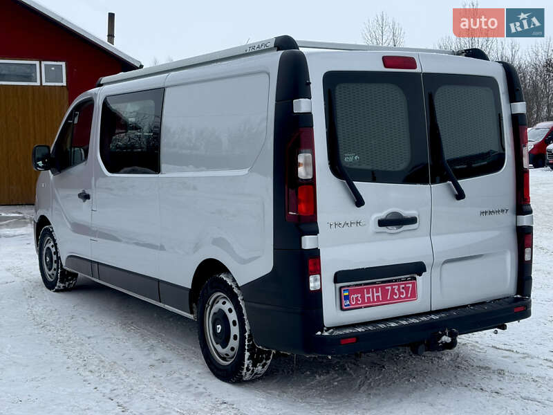 Грузопассажирский фургон Renault Trafic 2020 в Дубно