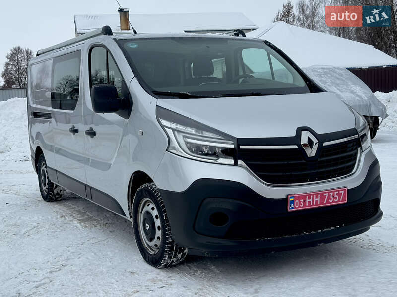 Грузопассажирский фургон Renault Trafic 2020 в Дубно