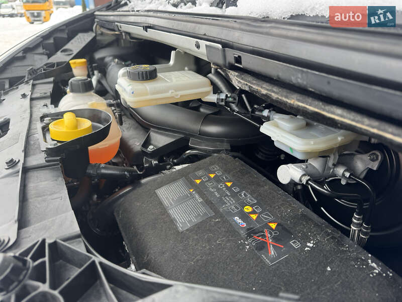 Грузопассажирский фургон Renault Trafic 2020 в Дубно