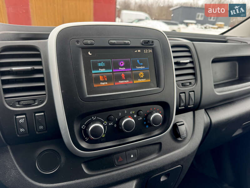 Грузопассажирский фургон Renault Trafic 2020 в Дубно