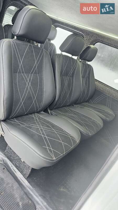 Минивэн Renault Trafic 2006 в Черновцах фото 11 Минивэн Renault Trafic 2006 в Черновцах