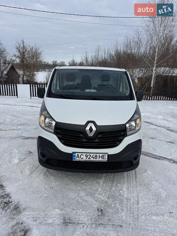 Грузовой фургон Renault Trafic 2017 в Сумах