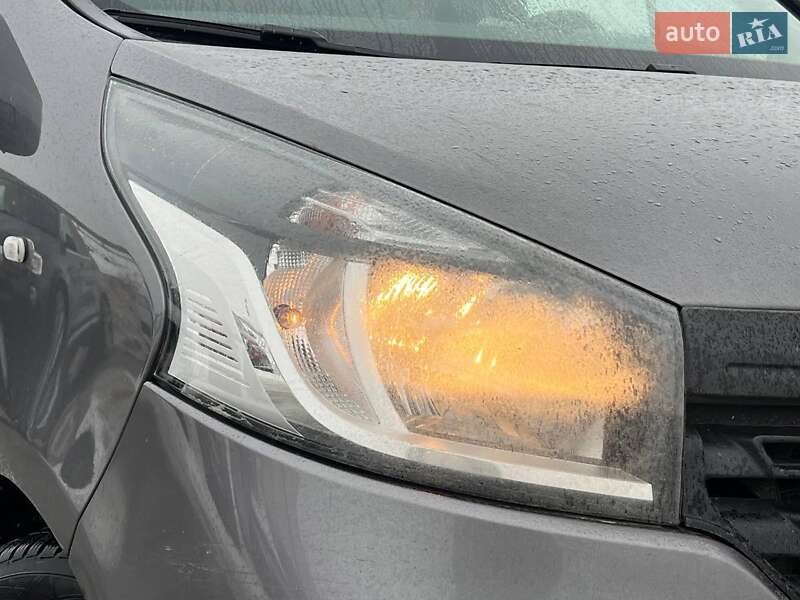 Мінівен Renault Trafic 2015 в Львові