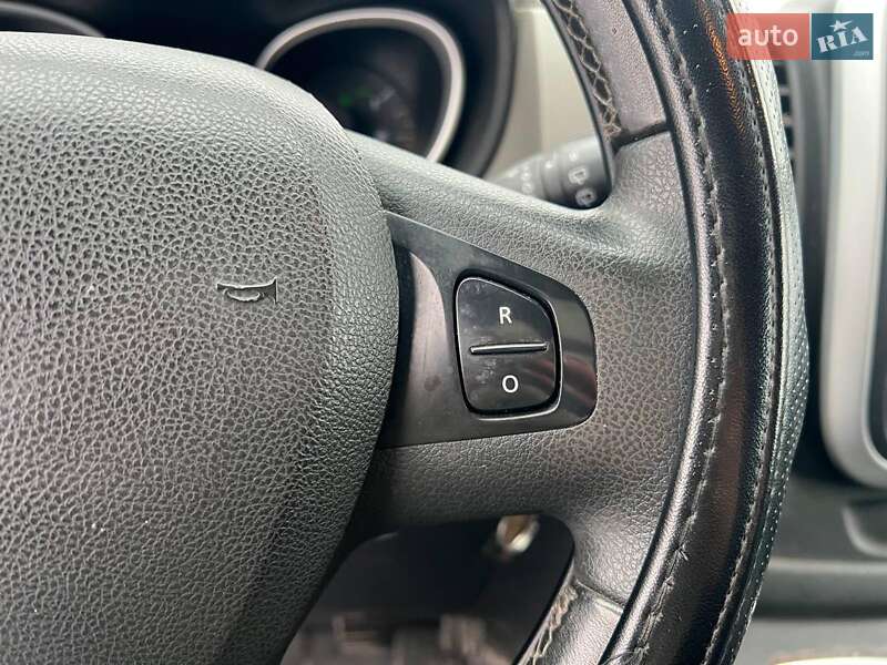 Мінівен Renault Trafic 2015 в Львові